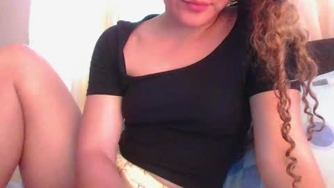 Snapshot of issa30213 chatting on 15, 4, 2026 Issa online show from 15, 4, 2026