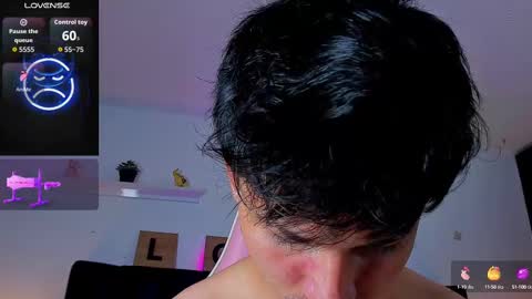 Snapshot of issac_james chatting on 11, 9, 2025 Issac online show from 11, 9, 2025