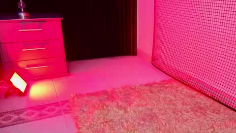 Issafoxx online show from 17, 3, 2026