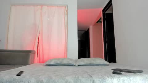 Isabella  online show from 15, 2, 2026