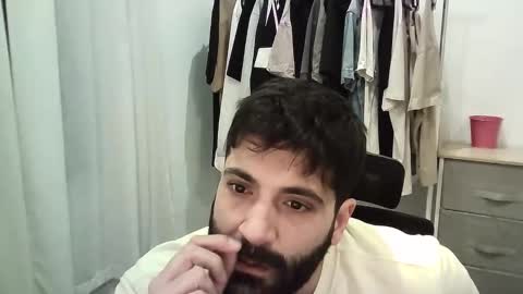 italianboybcn online show from 9, 1, 2026