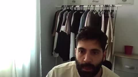 italianboybcn online show from 10, 1, 2026