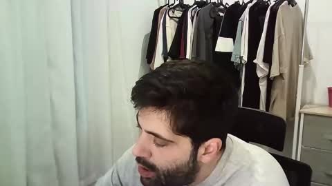italianboybcn online show from 19, 1, 2026