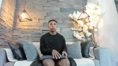 Italo Moore online show from 1, 10, 2025