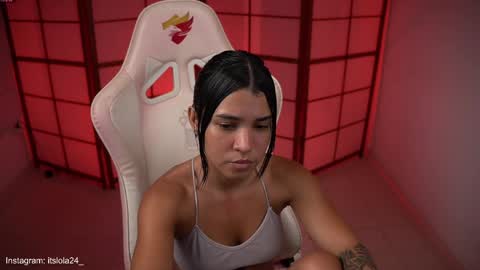 Snapshot of its_lola chatting on 8, 5, 2026 online show from 8, 5, 2026