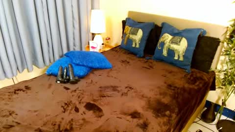 Snapshot of its_me_alexa chatting on 6, 2, 2025 ask me online show from 6, 2, 2025