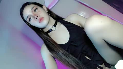 EZZIE online show from 28, 9, 2025