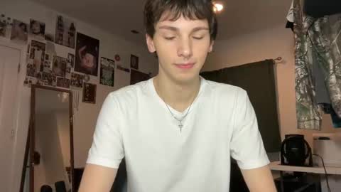 Snapshot of its_rowan chatting on 7, 10, 2025 Rowan online show from 7, 10, 2025