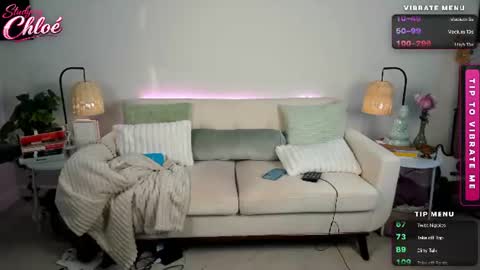 itschloelaurent online show from 13, 6, 2026