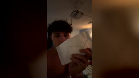 Snapshot of itsleoblaze chatting on 5, 4, 2026 itsleoblaze online show from 5, 4, 2026