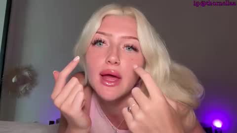 Snapshot of itslunaaaaa chatting on 24, 2, 2026 Luna online show from 24, 2, 2026