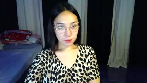 Snapshot of itsmehotqueen chatting on 8, 5, 2026 itsmehotqueen online show from 8, 5, 2026