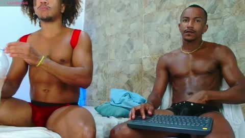 Snapshot of itsmikenoir chatting on 18, 10, 2025 Limited offer 50    online show from 18, 10, 2025