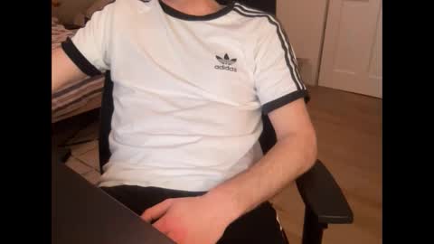 Snapshot of itsthat chatting on 7, 1, 2025 itsthat online show from 7, 1, 2025