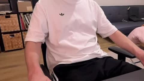 Snapshot of itsthat chatting on 8, 4, 2026 itsthat online show from 8, 4, 2026