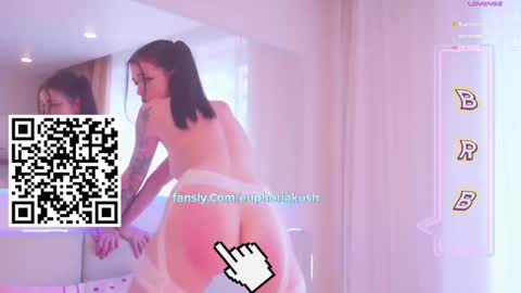 Snapshot of itsumade chatting on 21, 2, 2025 Betty online show from 21, 2, 2025