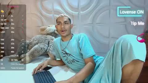 itszairen online show from 12, 4, 2026