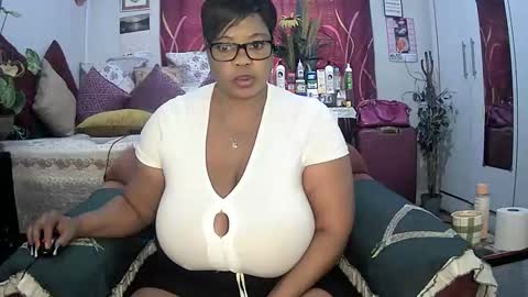 itumeleng74 online show from 3, 3, 2025