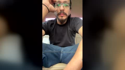 Snapshot of iturnonforme chatting on 11, 4, 2026 Frederect Cumms online show from 11, 4, 2026