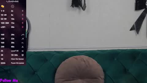 ivanacharm online show from 2, 11, 2025