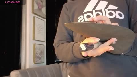 Ivanna West online show from 25, 2, 2026