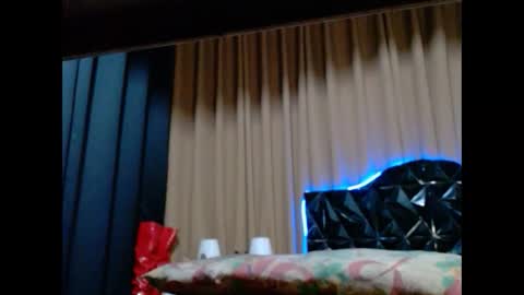 ivone_twinkle online show from 6, 4, 2026