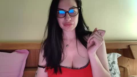 Ivory online show from 25, 2, 2025