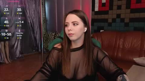 Snapshot of ivorywood_ chatting on 28, 9, 2025 ivorywood_ online show from 28, 9, 2025