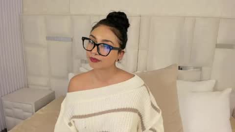 Snapshot of ivtt_love chatting on 12, 5, 2026 IVET online show from 12, 5, 2026