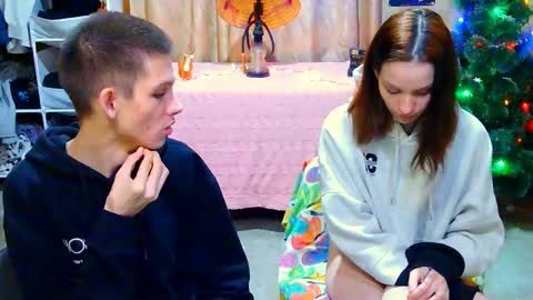 Ivy and Lester online show from 8, 12, 2024