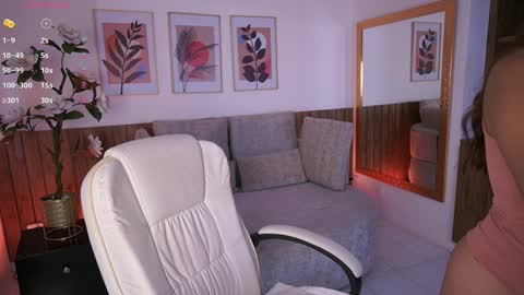 Ivy Grabes online show from 6, 4, 2026