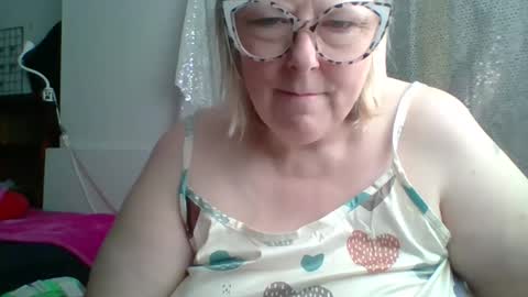 ivyjane3522 online show from 21, 5, 2026