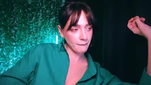 Miss Ivy online show from 15, 2, 2025