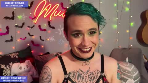 Muse hethey online show from 5, 12, 2025