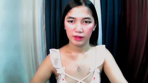 UR LOVELY IYANNA online show from 12, 11, 2025