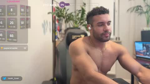 Izaak online show from 8, 9, 2025