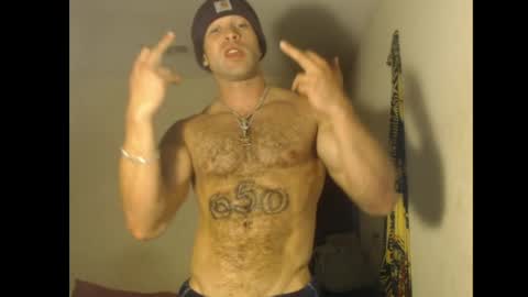 Snapshot of izak144 chatting on 28, 5, 2026 izak144 online show from 28, 5, 2026