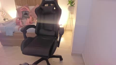 Iza online show from 15, 2, 2025