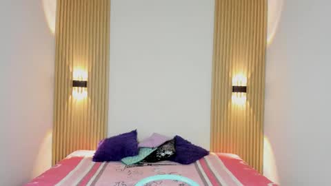 izelevans online show from 3, 2, 2026