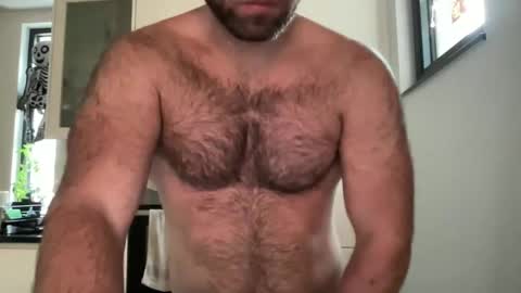 Izylduur online show from 14, 10, 2025