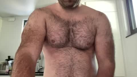 Izylduur online show from 18, 6, 2026