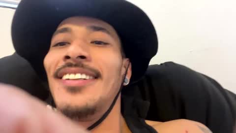 Snapshot of j0nnyk1ng chatting on 21, 2, 2025 Mugen online show from 21, 2, 2025