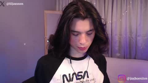 Hey im Jaxxxon check my info     online show from 28, 4, 2026