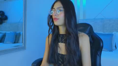 j_belle_ online show from 21, 3, 2026