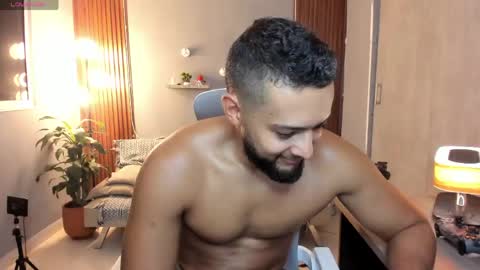 Snapshot of j_calix chatting on 26, 5, 2026 Calix Independient model Insta and twt Calixsnake online show from 26, 5, 2026