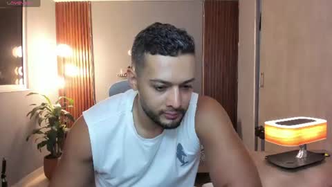Snapshot of j_calix chatting on 17, 6, 2026 Calix Independient model Insta and twt Calixsnake online show from 17, 6, 2026