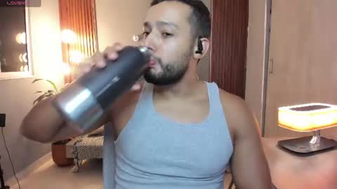 Snapshot of j_calix chatting on 27, 6, 2026 Calix Independient model Insta and twt Calixsnake online show from 27, 6, 2026