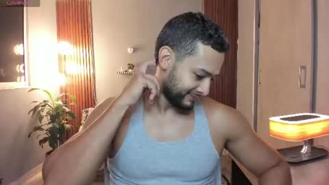 Snapshot of j_calix chatting on 29, 6, 2026 Calix Independient model Insta and twt Calixsnake online show from 29, 6, 2026