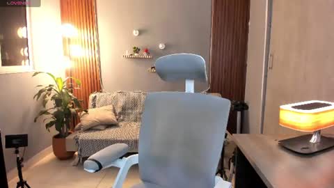 Snapshot of j_calix chatting on 17, 7, 2026 Calix Independient model Insta and twt Calixsnake online show from 17, 7, 2026