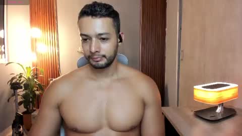 Snapshot of j_calix chatting on 28, 7, 2026 Calix Independient model Insta and twt Calixsnake online show from 28, 7, 2026